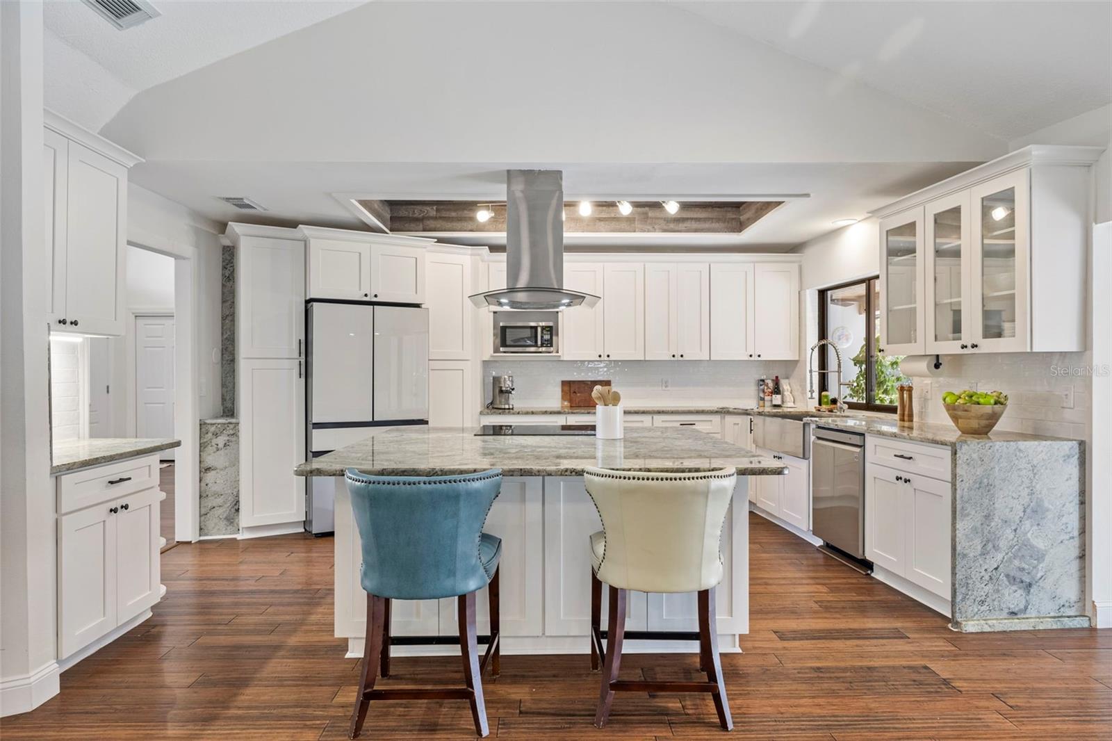 Image 11 of 59 For 18102 Fairpoint Place