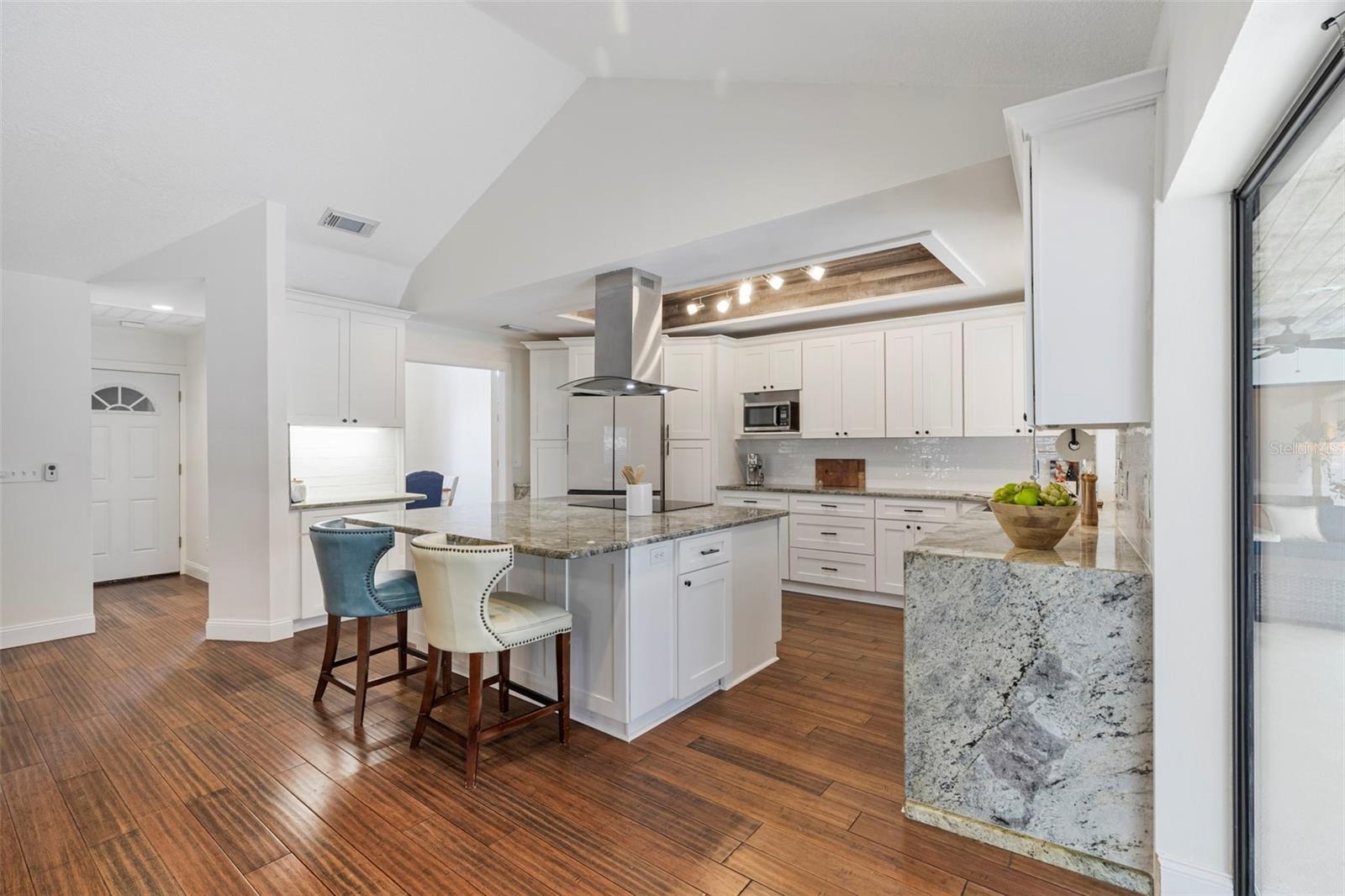 Image 20 of 59 For 18102 Fairpoint Place