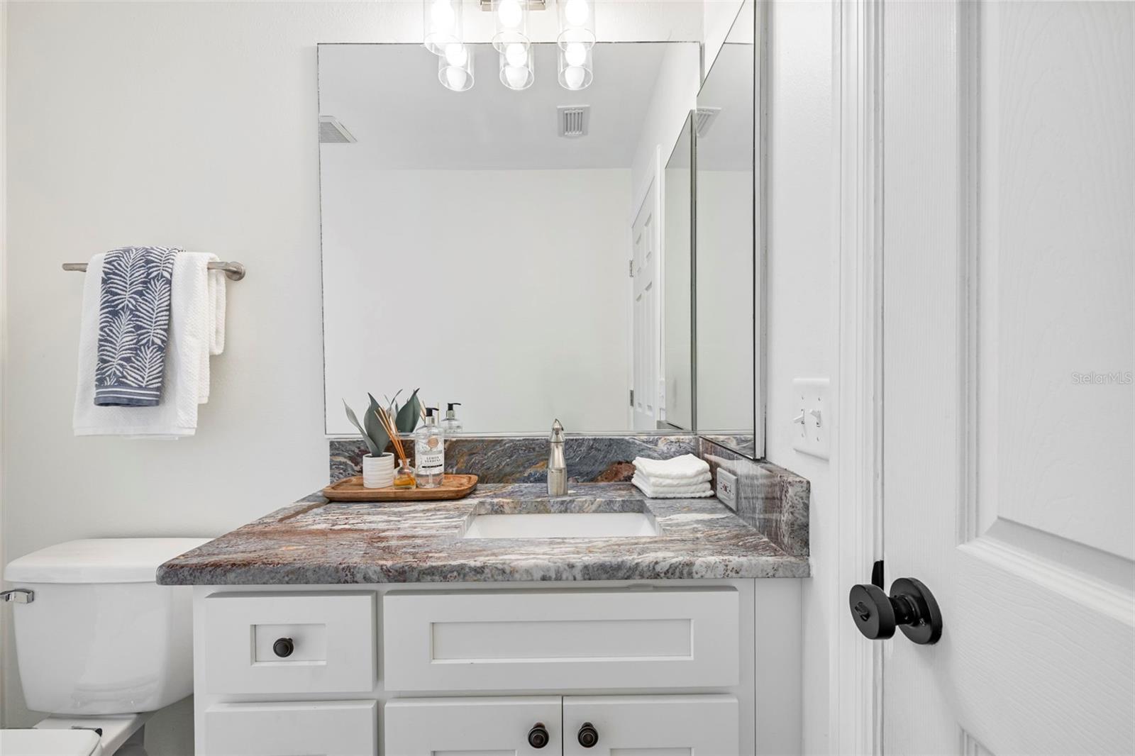 Image 28 of 59 For 18102 Fairpoint Place