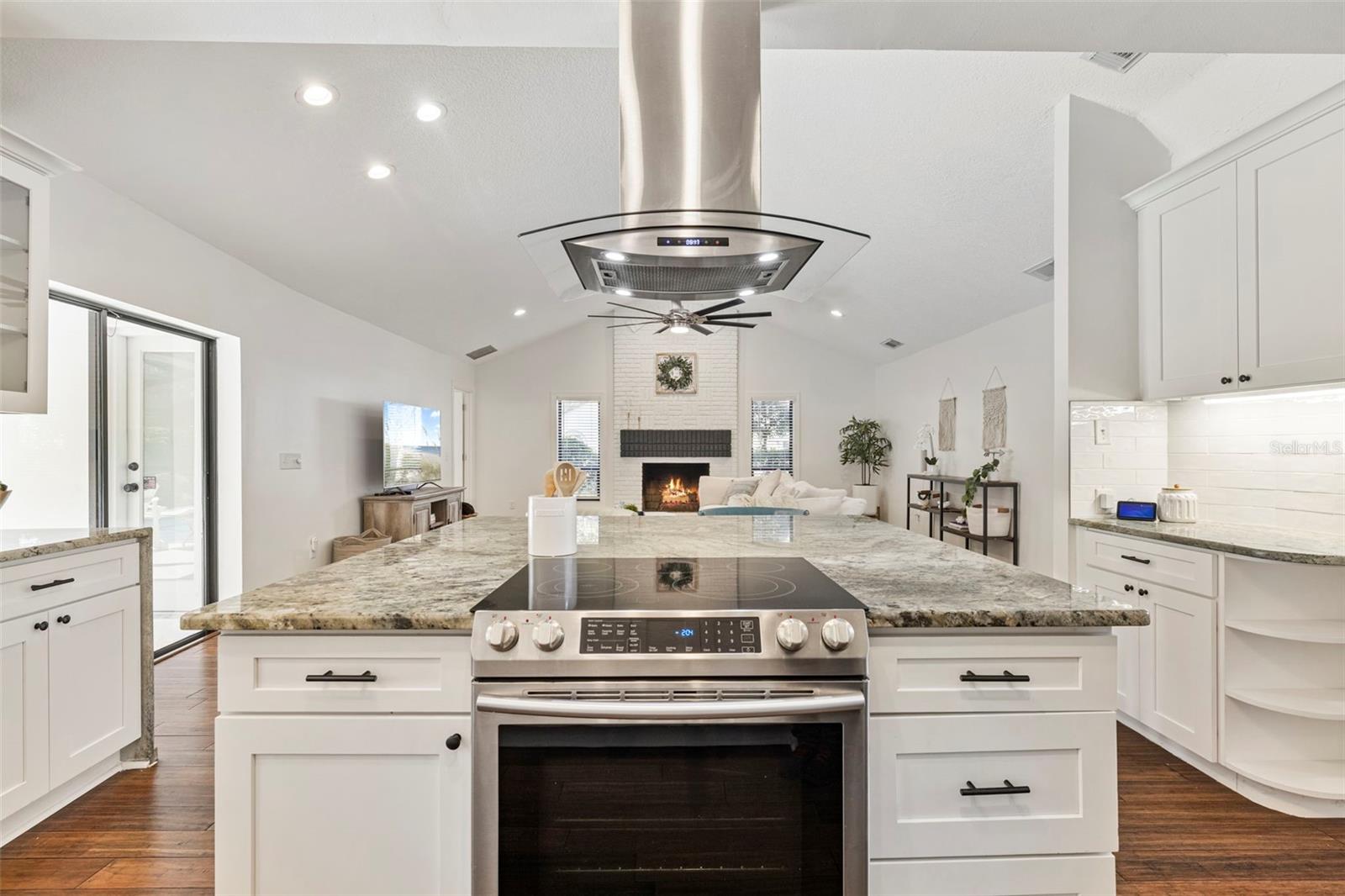 Image 3 of 59 For 18102 Fairpoint Place