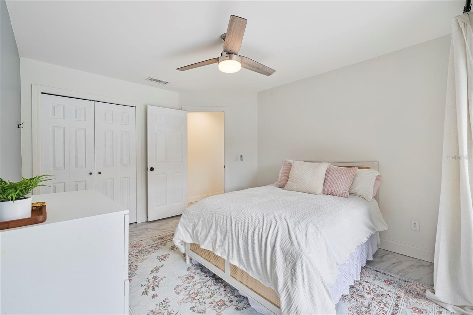 Image 33 of 59 For 18102 Fairpoint Place