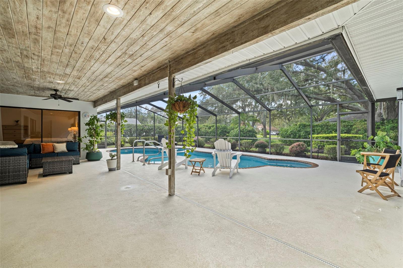 Image 34 of 59 For 18102 Fairpoint Place