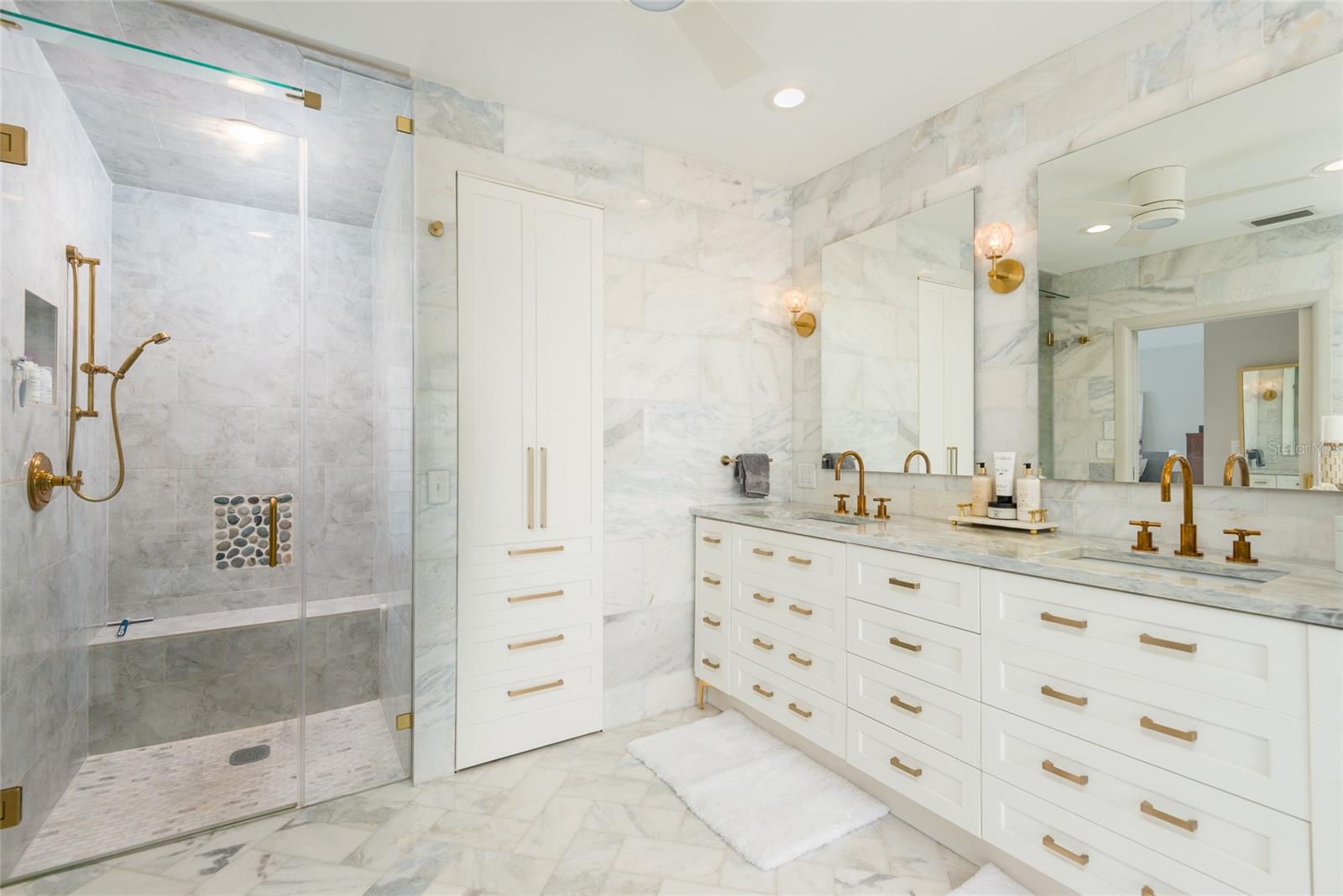 Image 27 of 77 For 4913 58th Avenue S