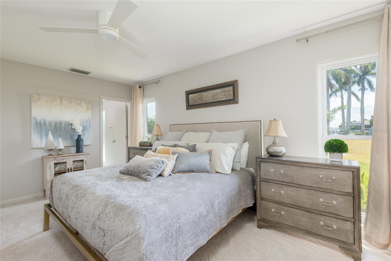 Image 35 of 77 For 4913 58th Avenue S