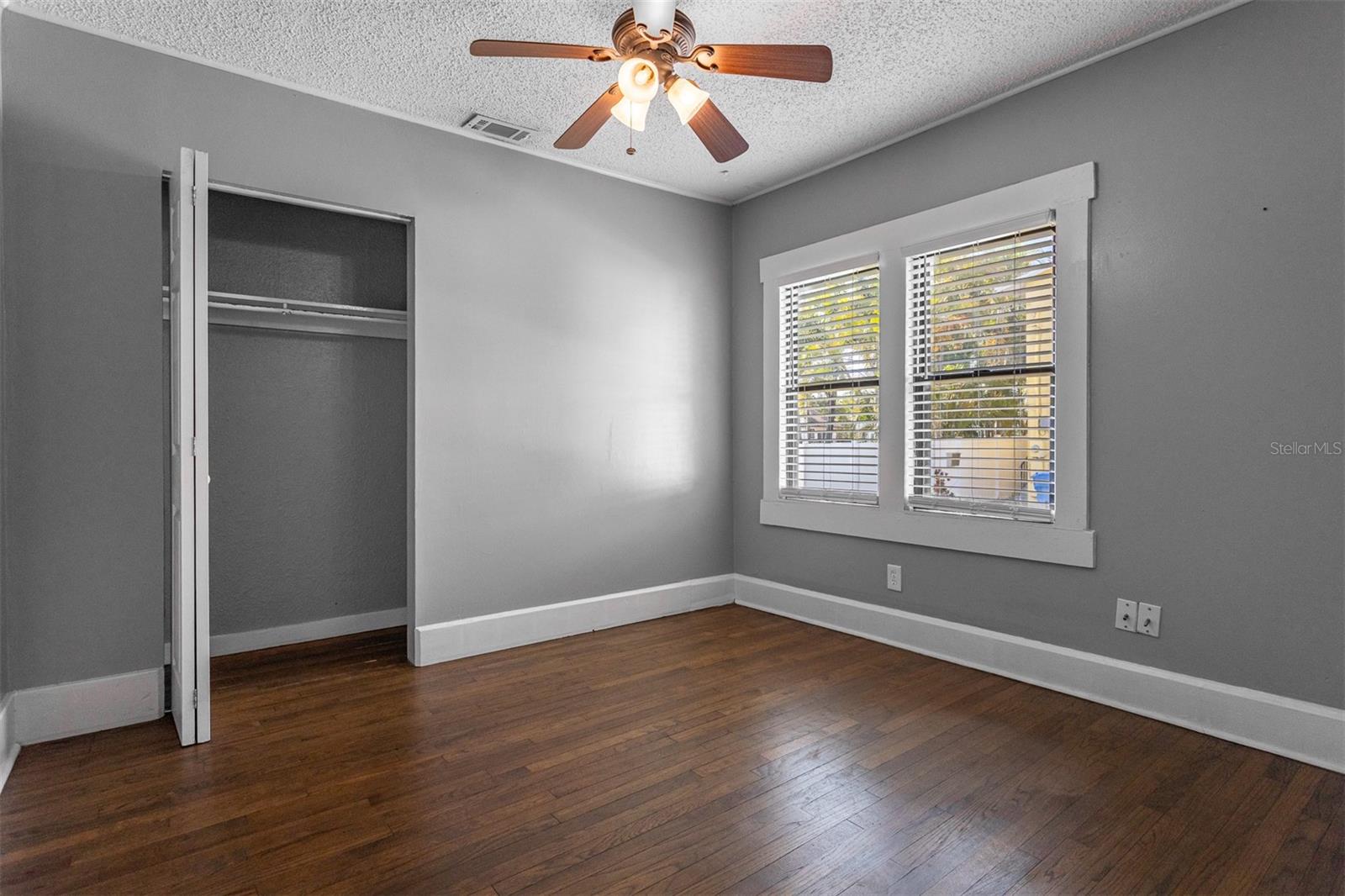 Image 8 of 9 For 448 24th Street N