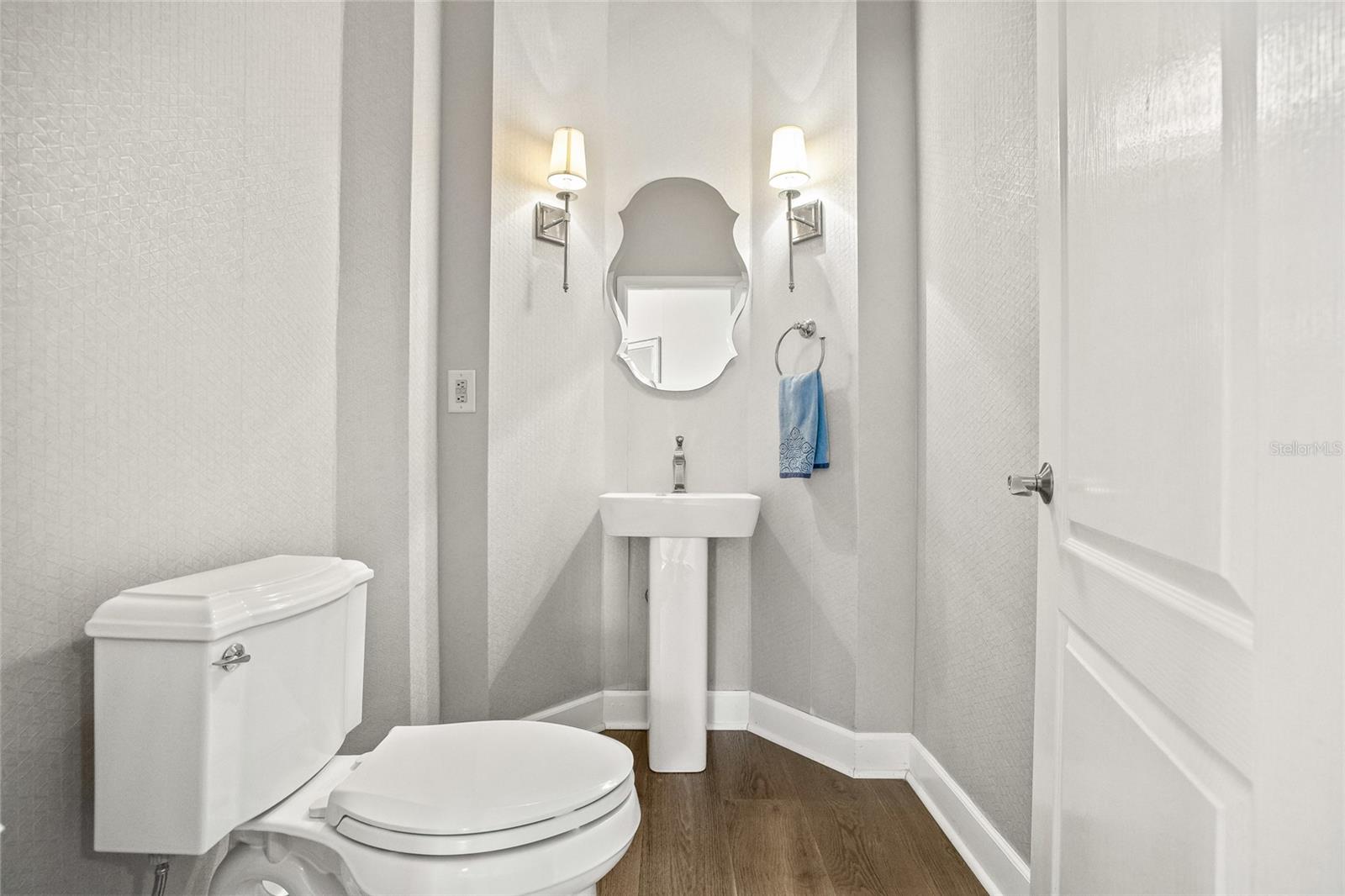 Image 21 of 52 For 700 Sand Pine Drive Ne