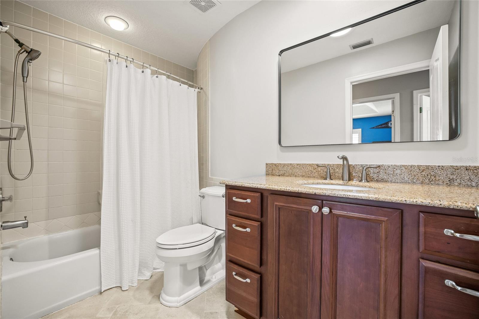 Image 38 of 52 For 700 Sand Pine Drive Ne