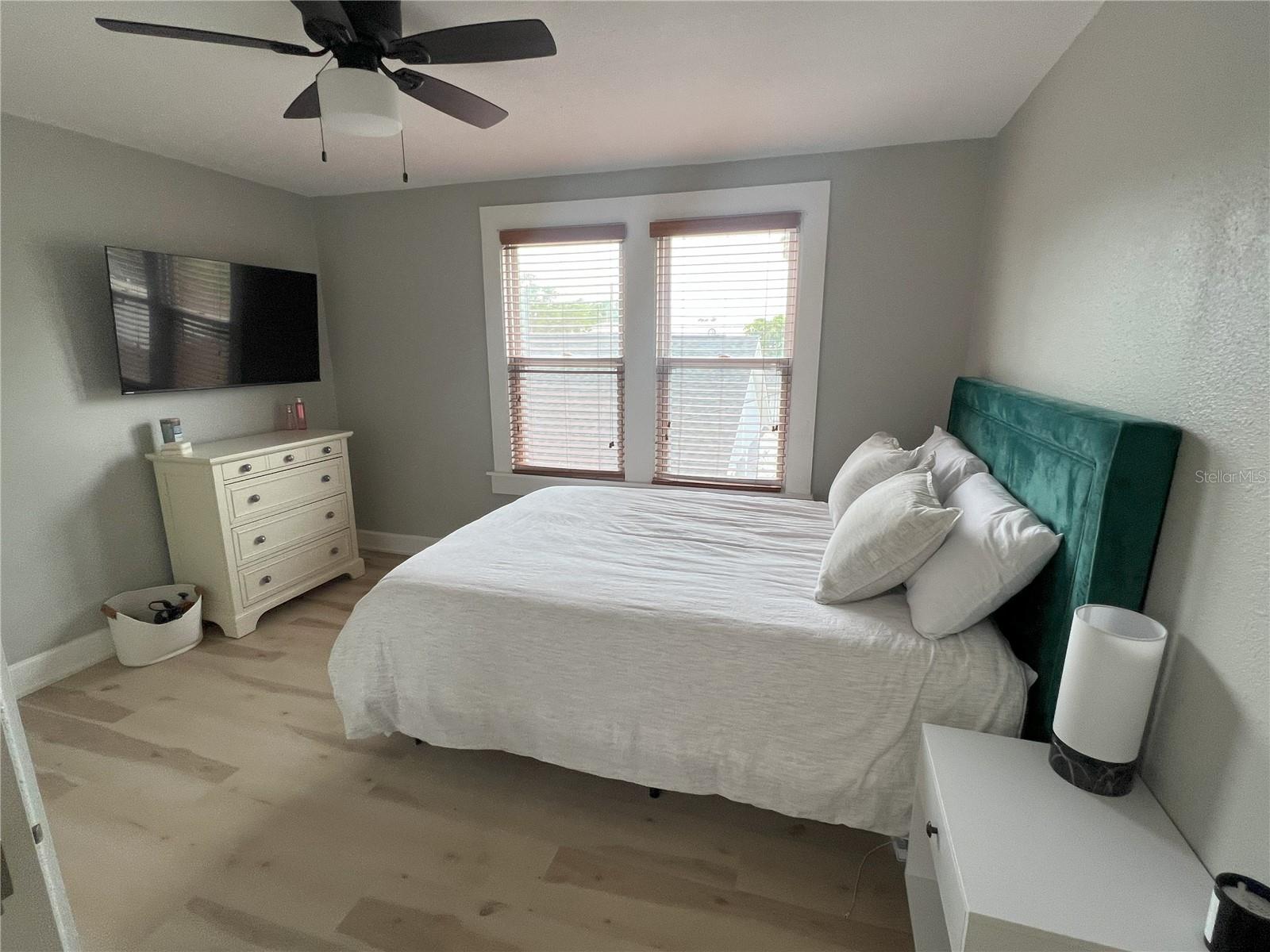 Image 5 of 16 For 308 Warren Avenue B