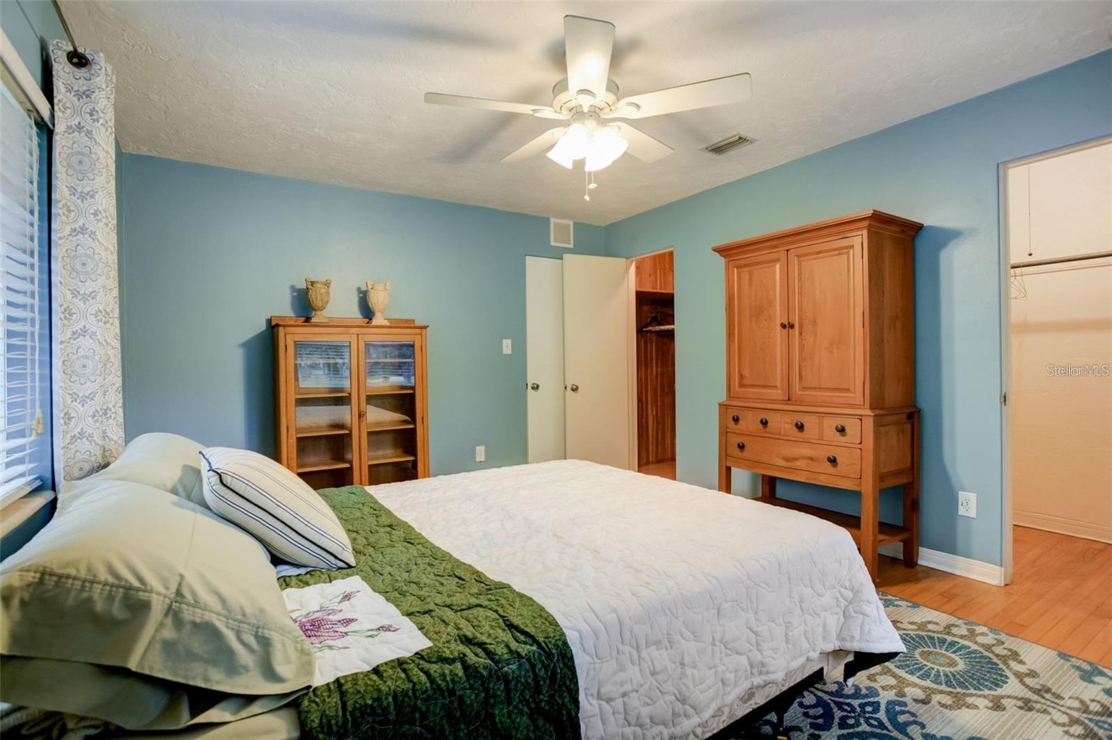 Image 10 of 41 For 2930 9th Avenue N