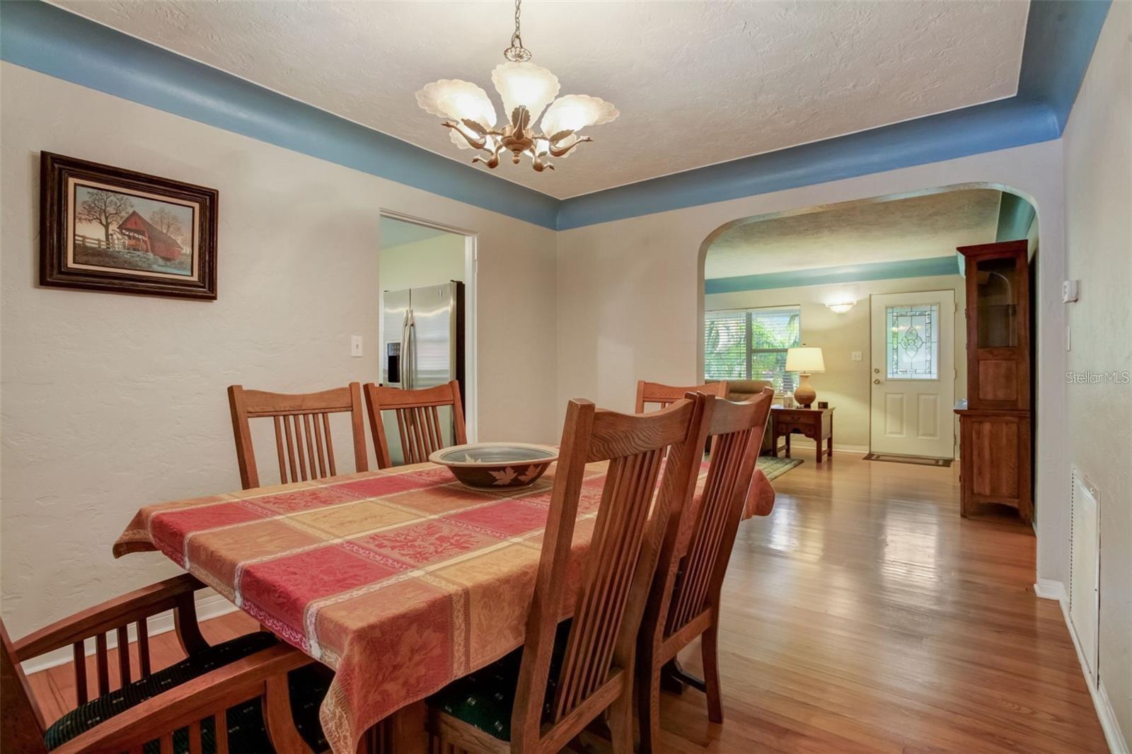 Image 24 of 41 For 2930 9th Avenue N