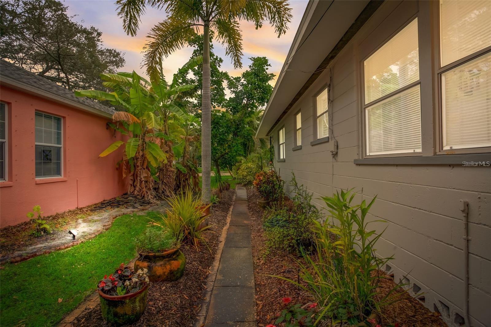 Image 35 of 41 For 2930 9th Avenue N