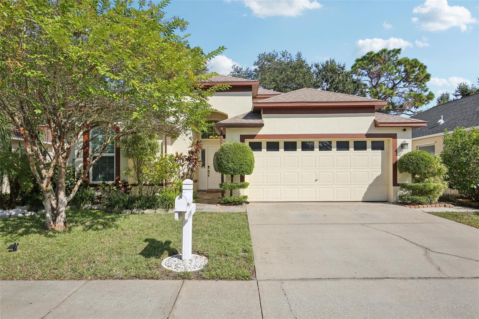 Details for 14935 Hidden Oaks Circle, CLEARWATER, FL 33764