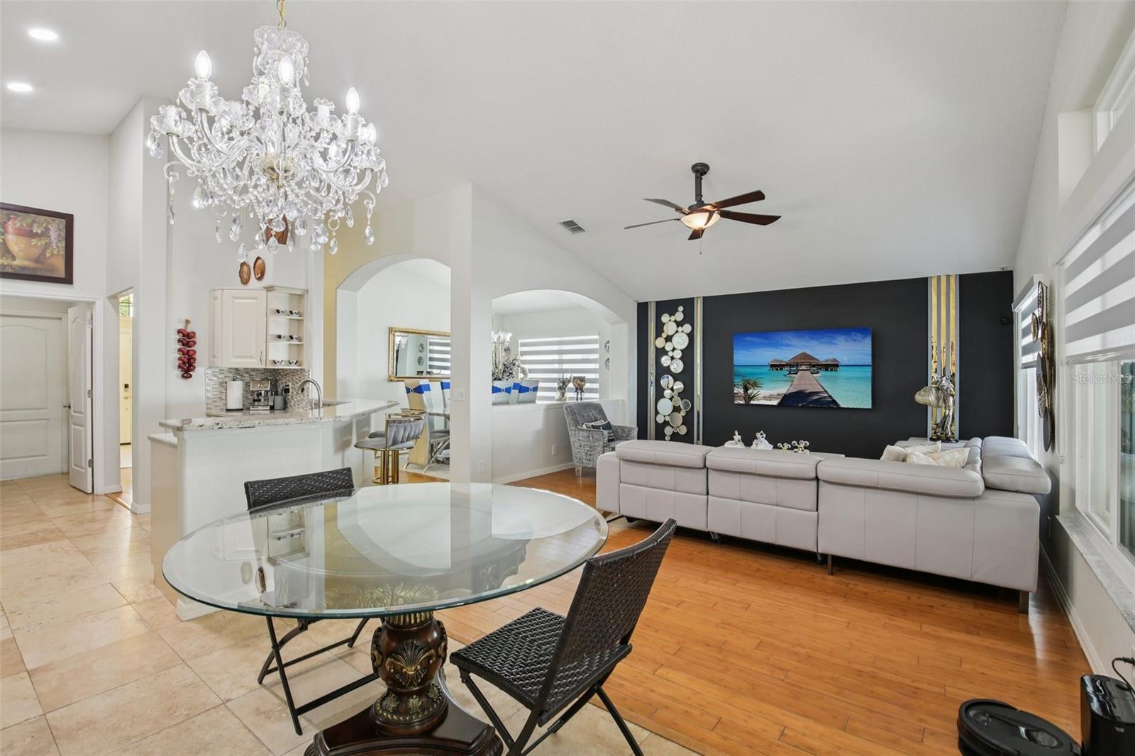 Image 11 of 35 For 14935 Hidden Oaks Circle