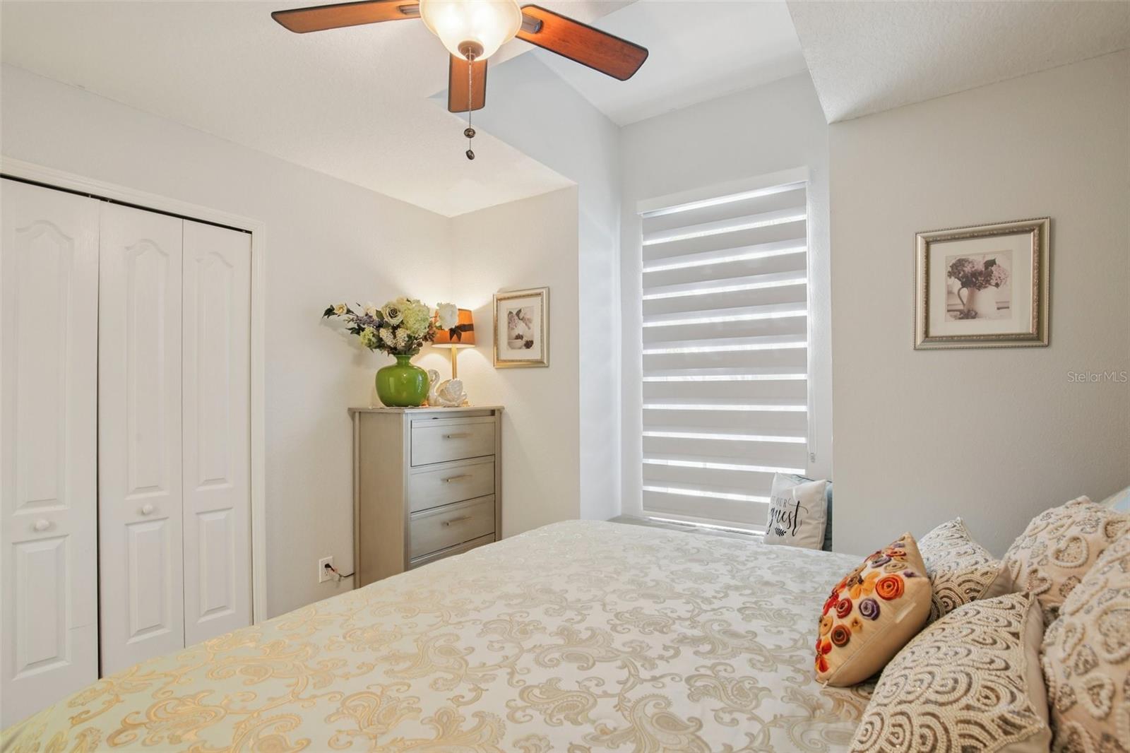 Image 28 of 35 For 14935 Hidden Oaks Circle