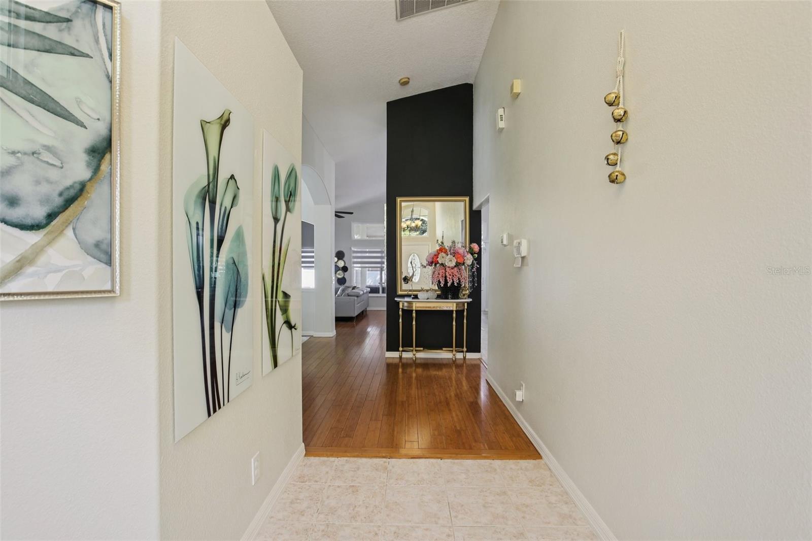 Image 4 of 35 For 14935 Hidden Oaks Circle