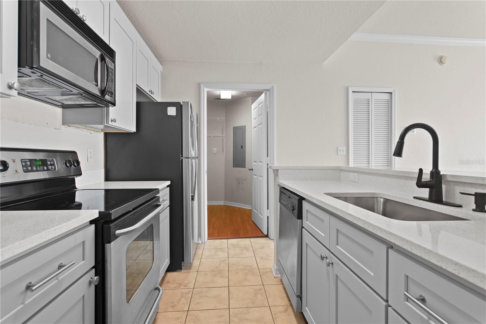 Image 6 of 44 For 700 Harbour Island Boulevard 704