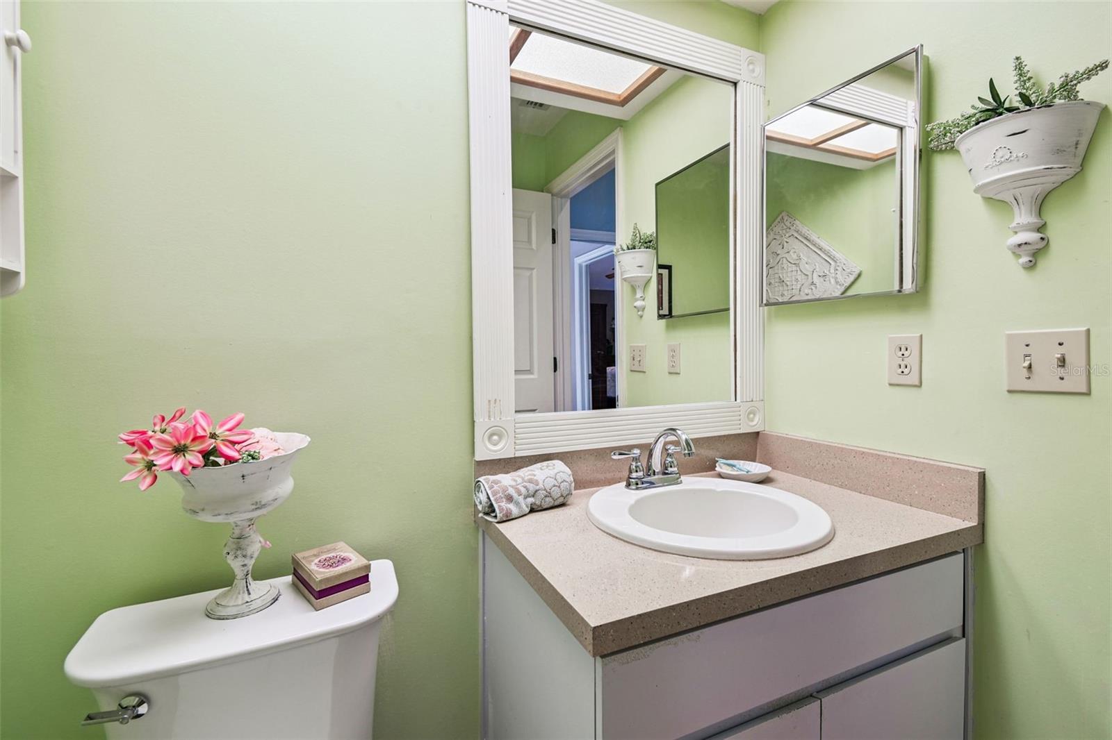 Image 21 of 56 For 4103 Kipling Avenue