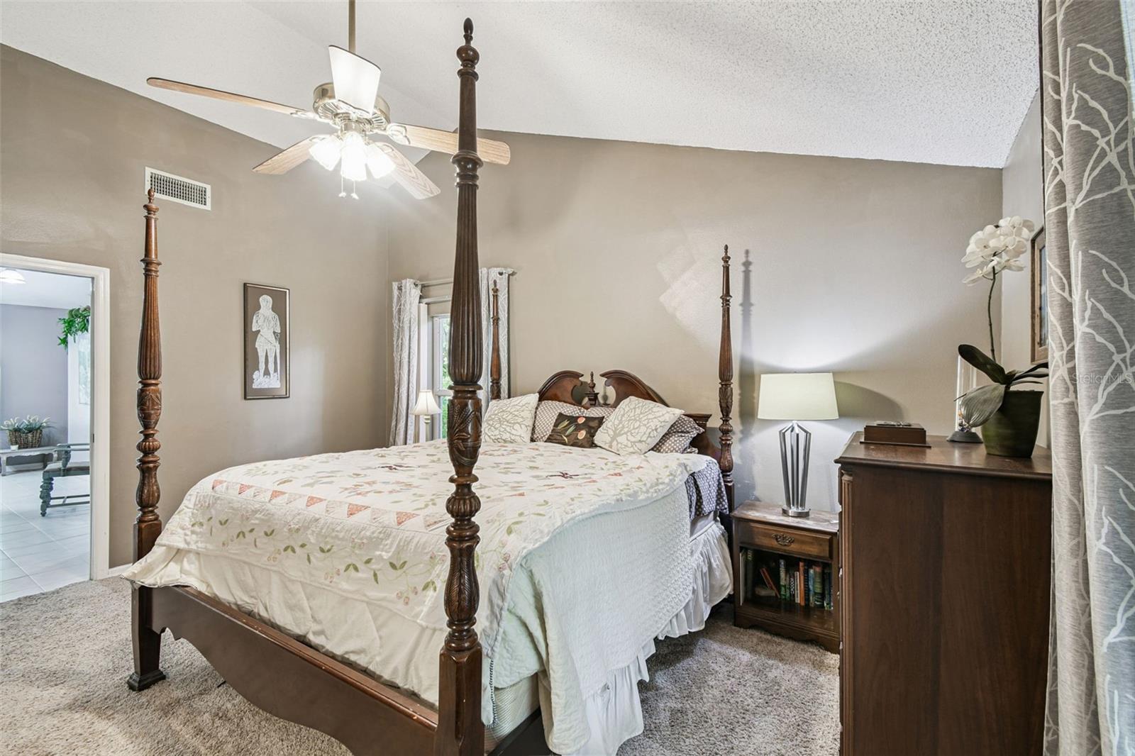 Image 26 of 56 For 4103 Kipling Avenue