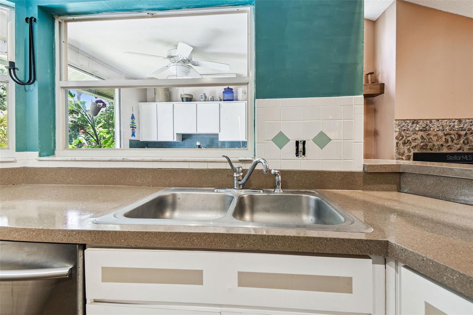 Image 42 of 56 For 4103 Kipling Avenue