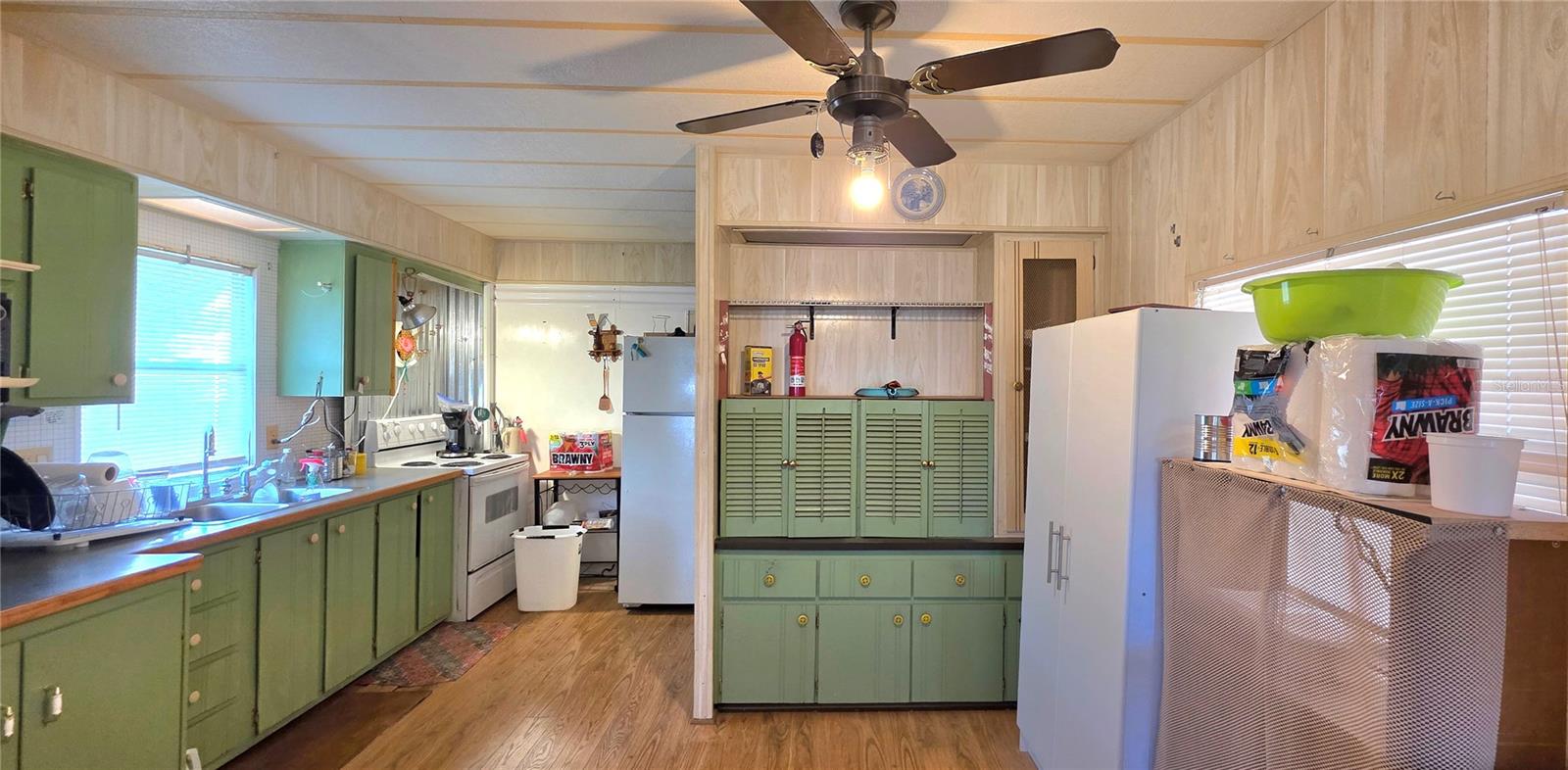 Image 11 of 57 For 5536 Benton Street