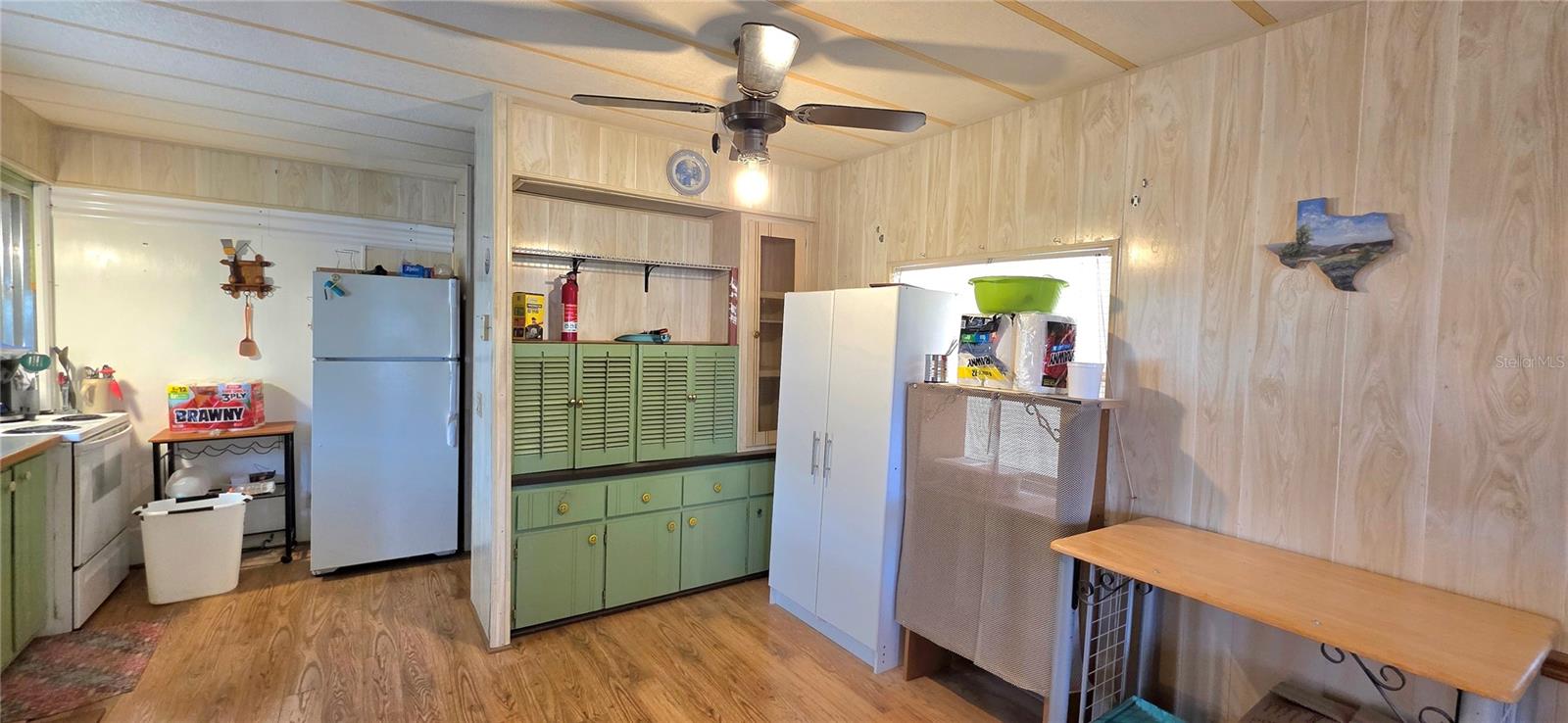 Image 13 of 57 For 5536 Benton Street