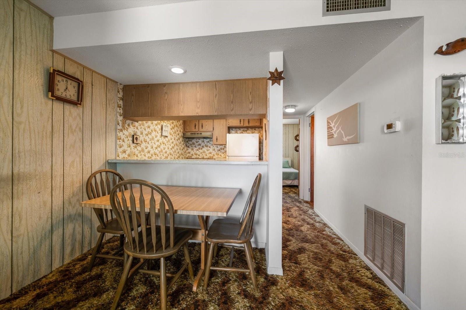 Image 11 of 28 For 8200 Bayshore Drive 9