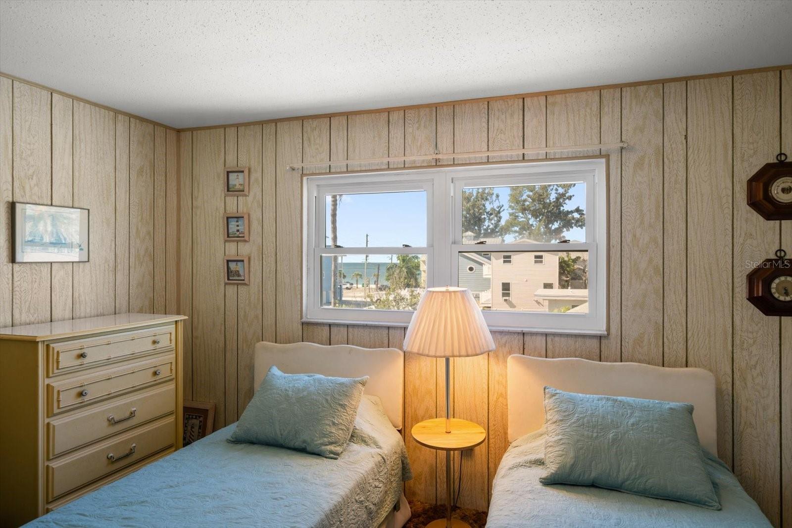 Image 19 of 28 For 8200 Bayshore Drive 9