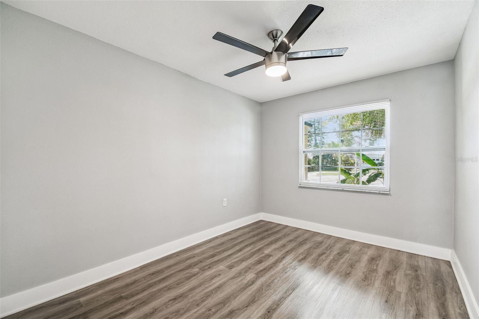 Image 33 of 97 For 4247 Floramar Terrace