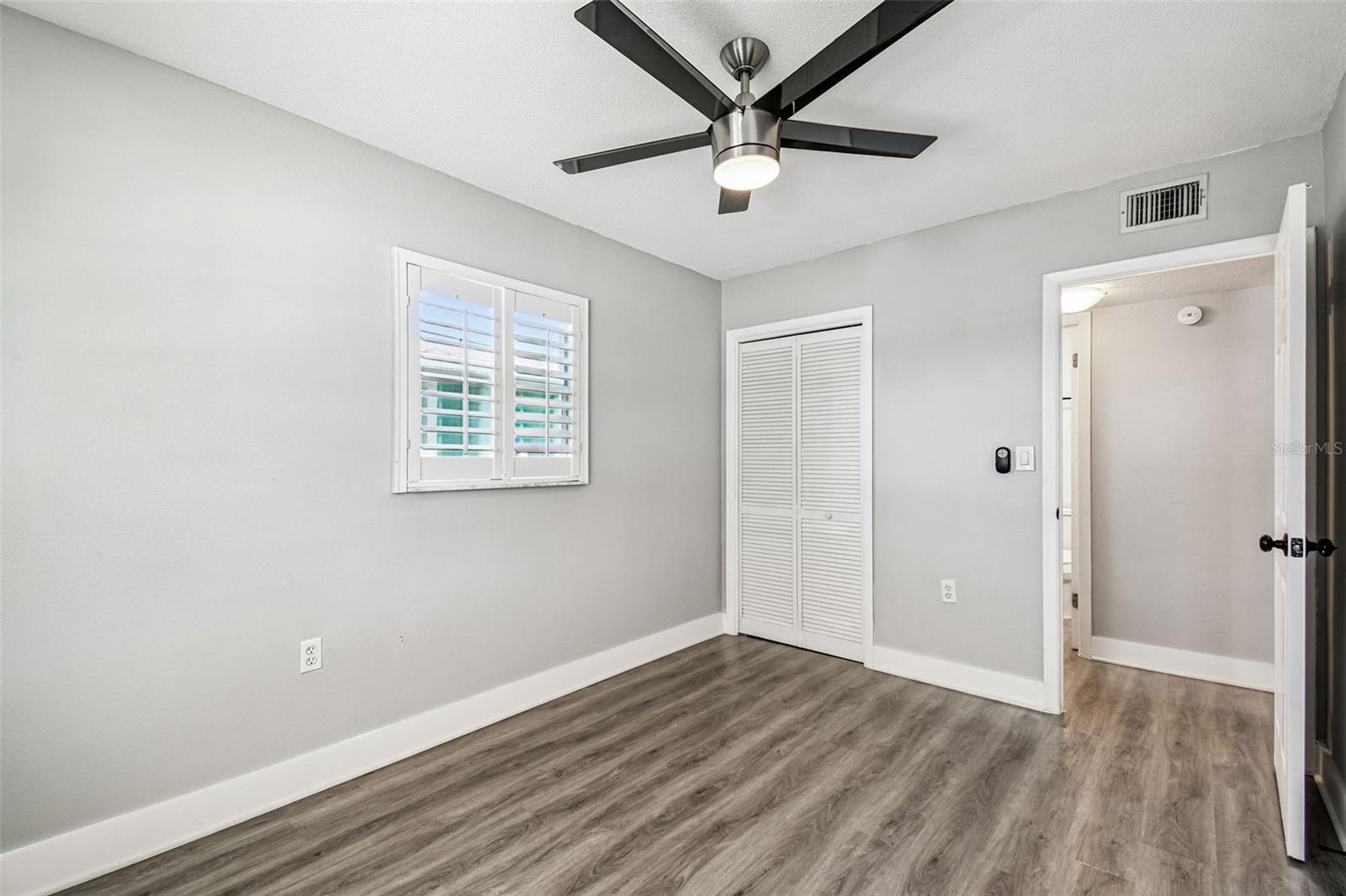 Image 35 of 97 For 4247 Floramar Terrace