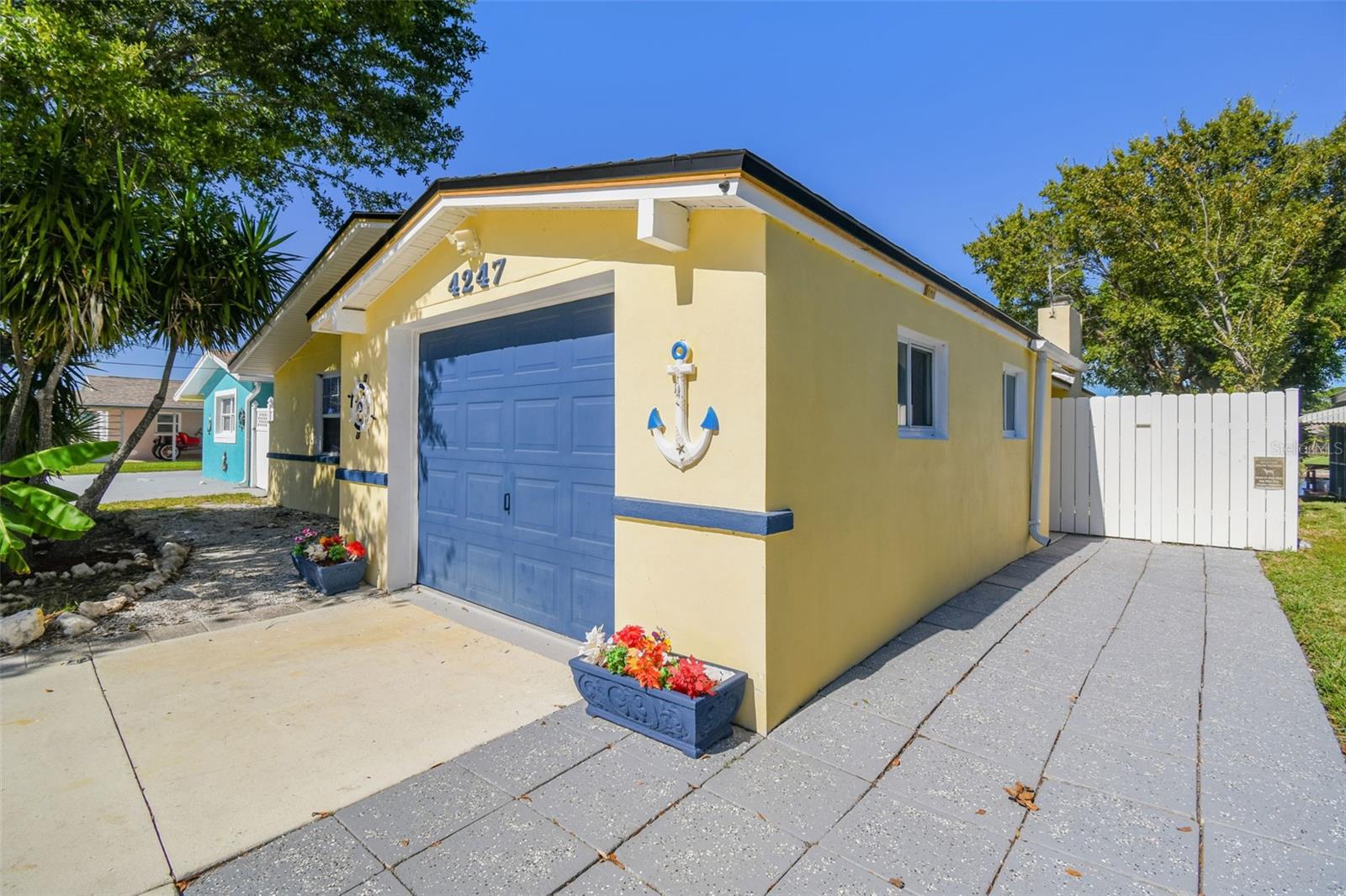 Image 7 of 97 For 4247 Floramar Terrace