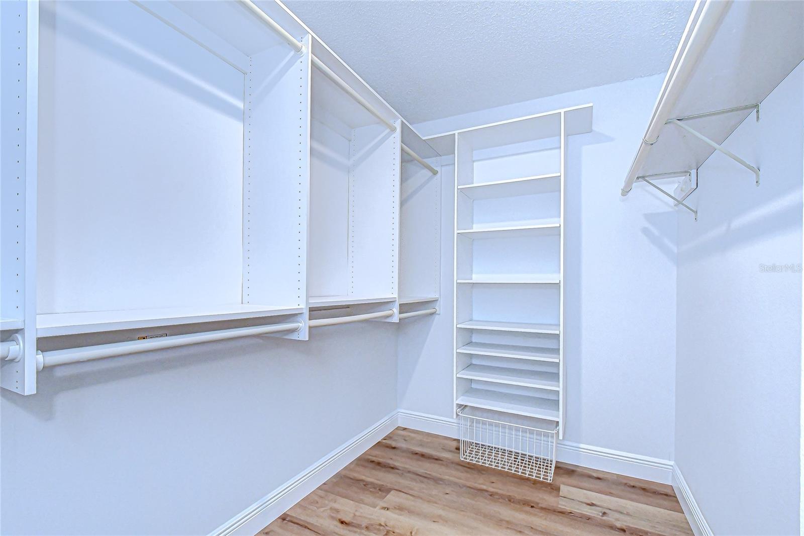 Image 23 of 30 For 10825 Venice Circle