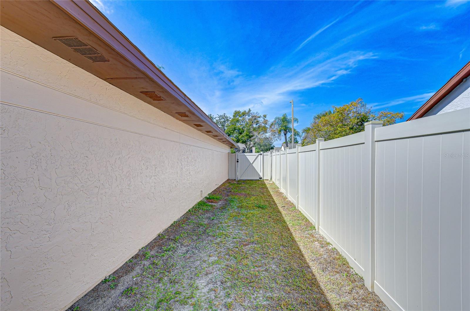 Image 30 of 30 For 10825 Venice Circle