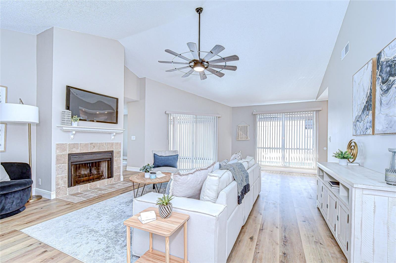 Image 9 of 30 For 10825 Venice Circle