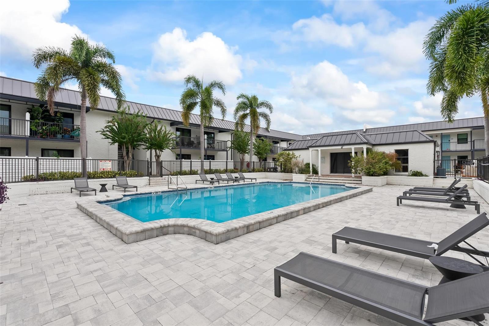 Image 14 of 14 For 3909 Cleveland Street 213