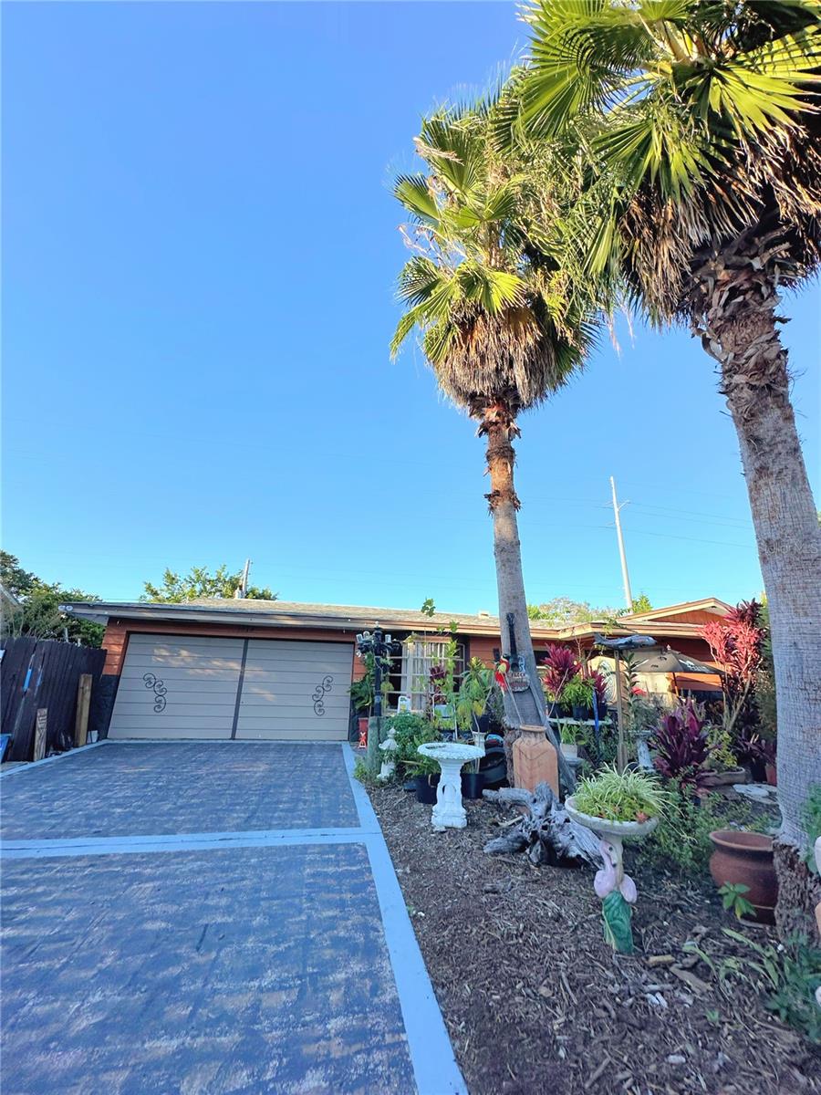 Details for 1574 Souvenir Drive, CLEARWATER, FL 33755