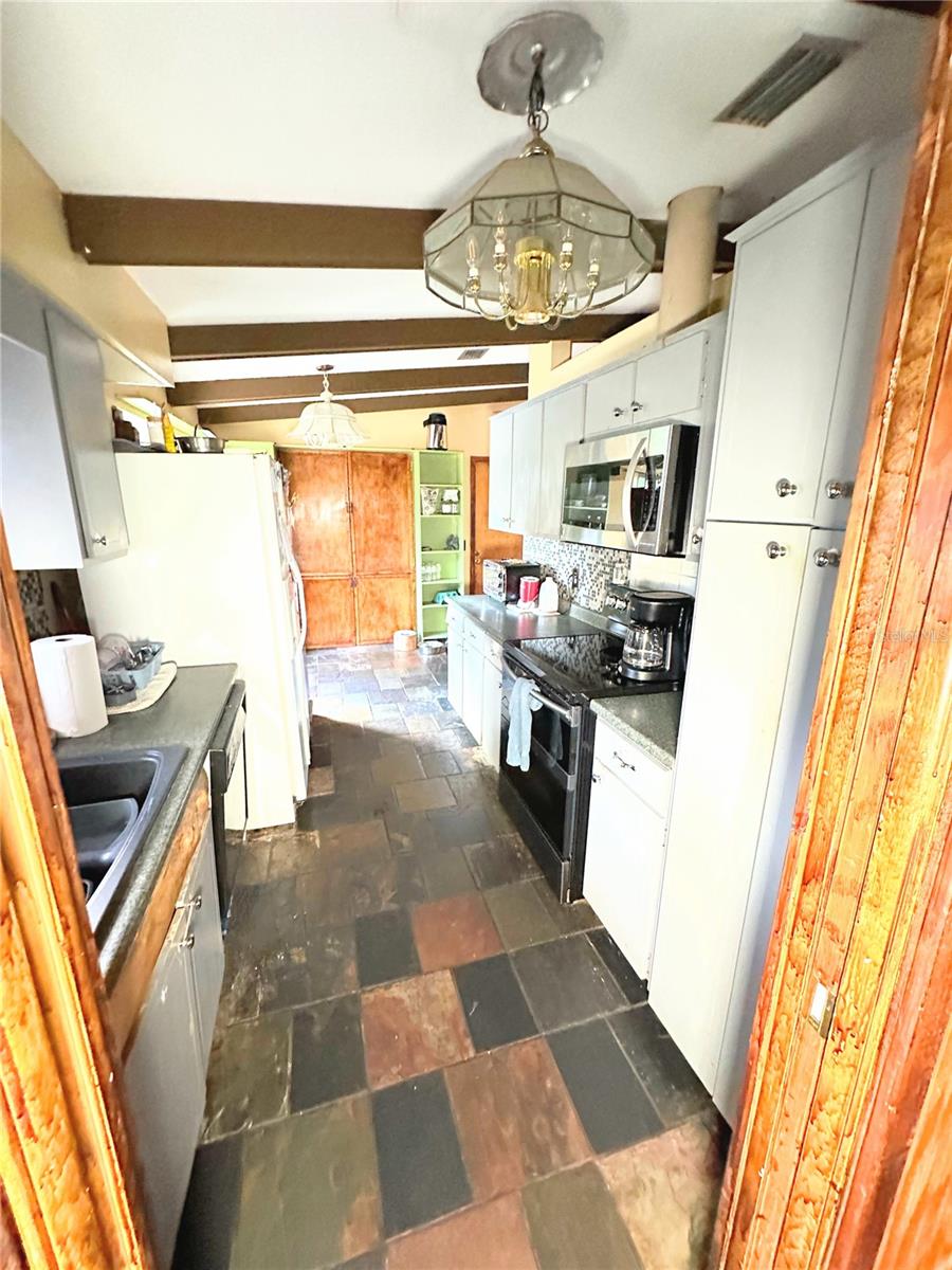 Image 6 of 19 For 1574 Souvenir Drive