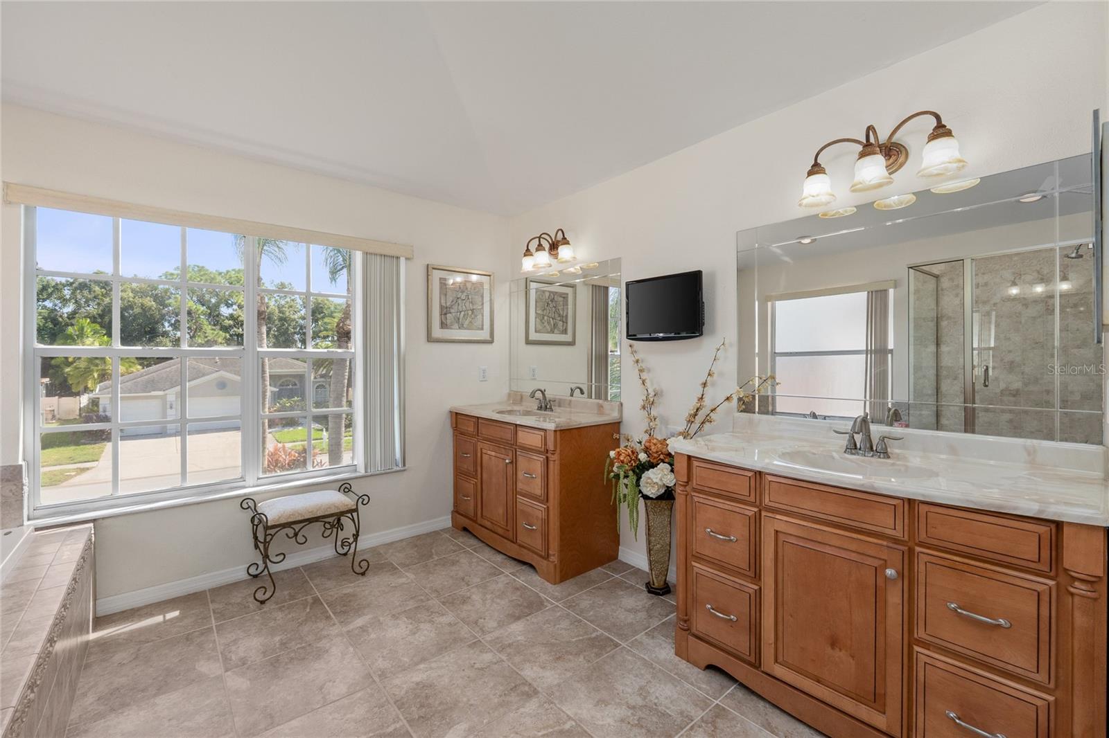 Image 57 of 79 For 15624 Eastbourn Drive