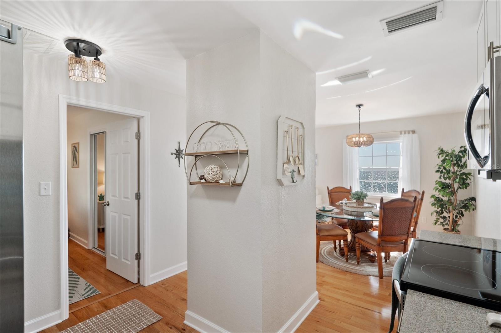 Image 12 of 36 For 5102 Coquina Key Drive Se D
