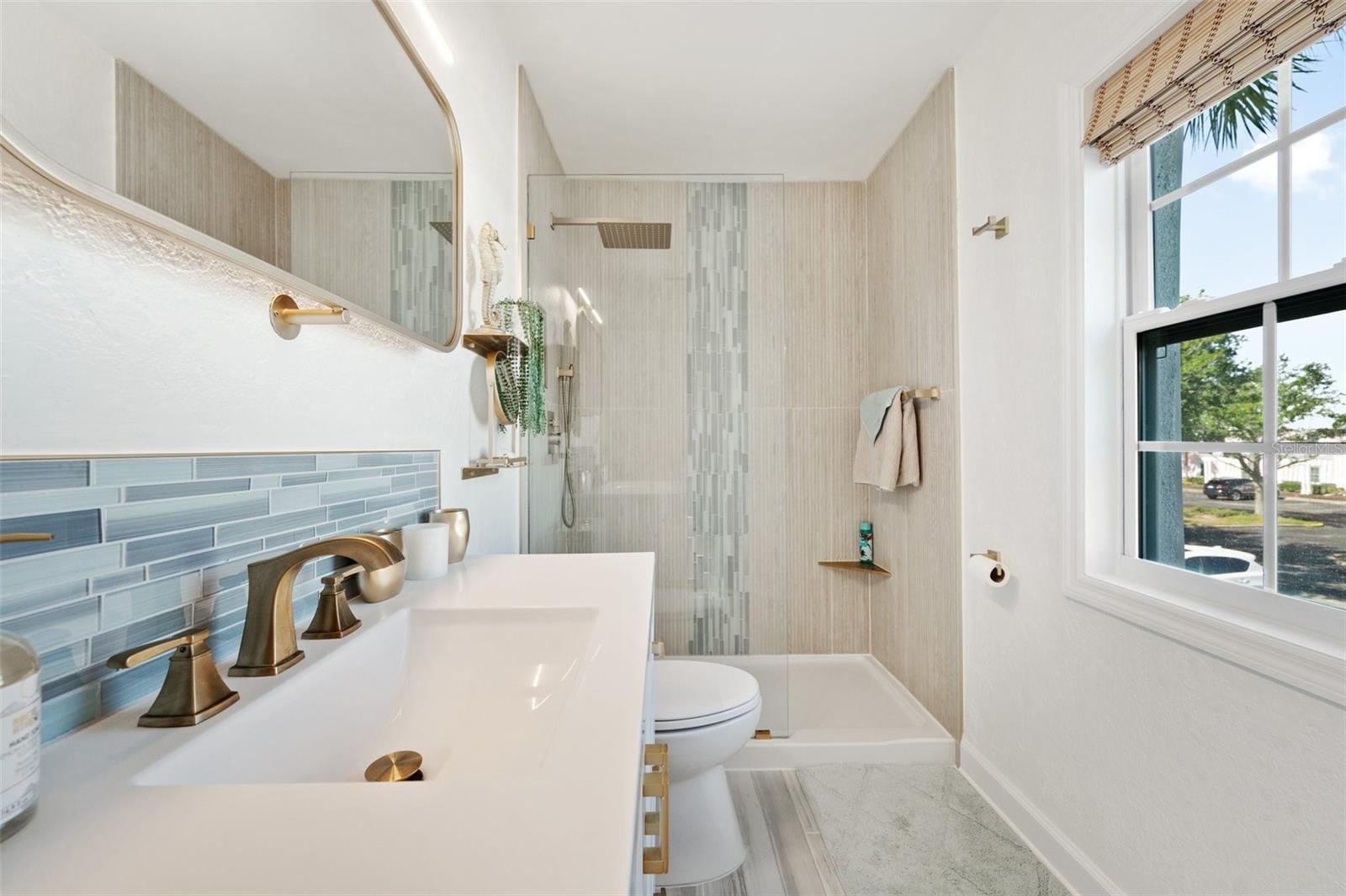 Image 15 of 36 For 5102 Coquina Key Drive Se D