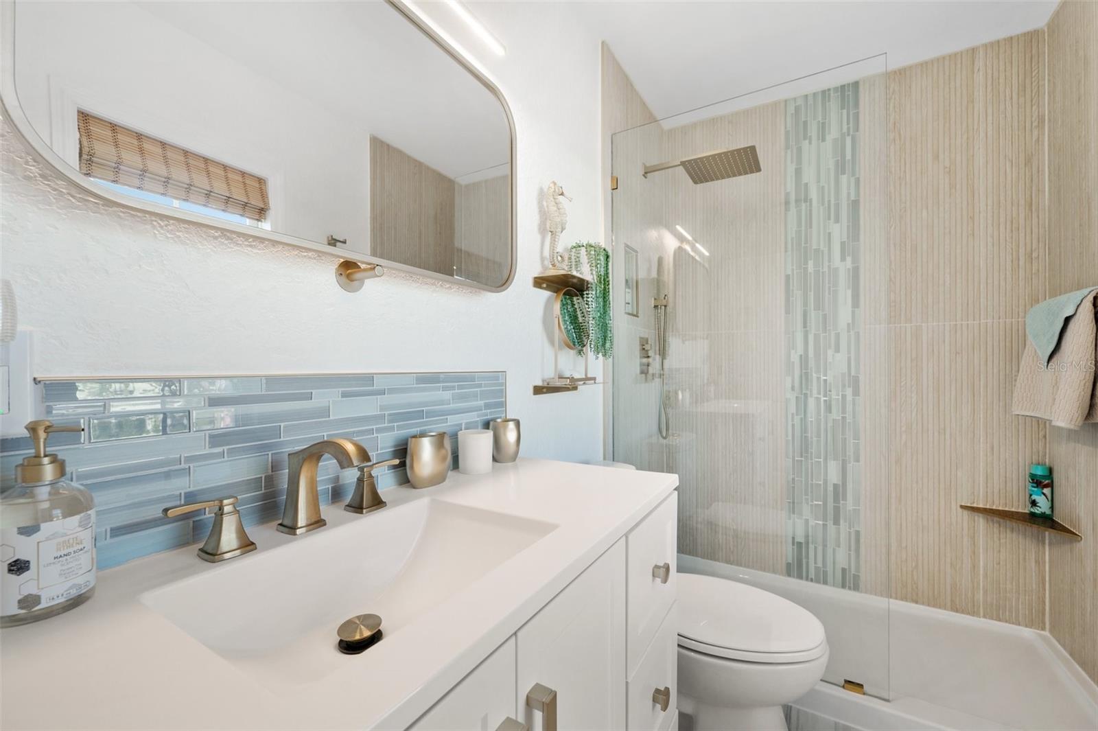 Image 16 of 36 For 5102 Coquina Key Drive Se D