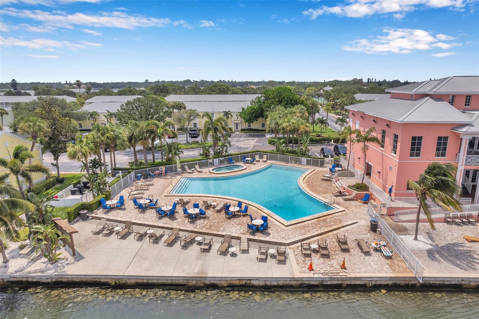 Image 22 of 36 For 5102 Coquina Key Drive Se D