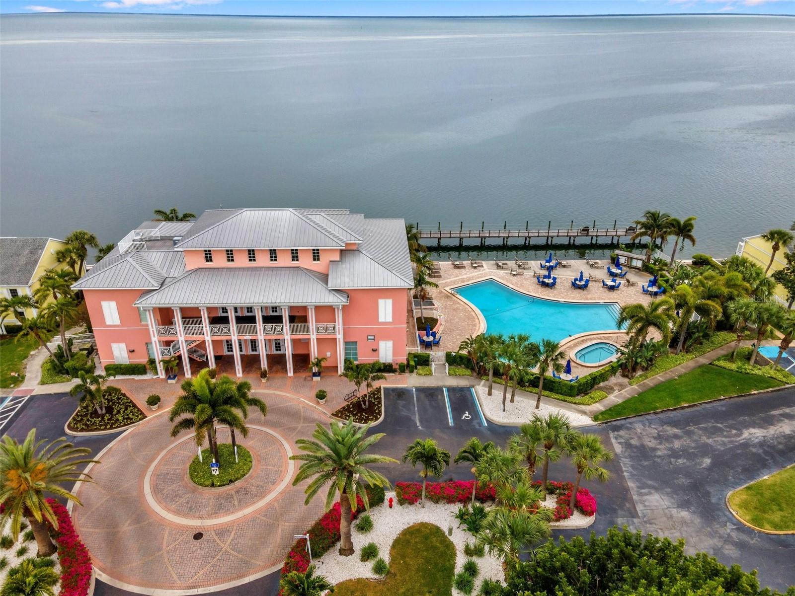 Image 27 of 36 For 5102 Coquina Key Drive Se D