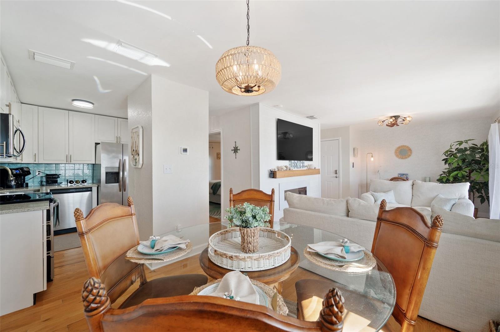 Image 8 of 36 For 5102 Coquina Key Drive Se D