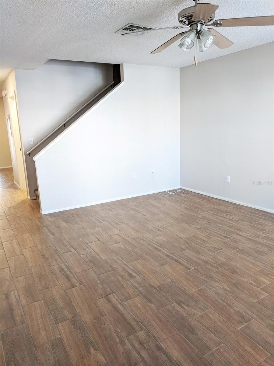 Image 3 of 14 For 555 Kensington Lake Circle