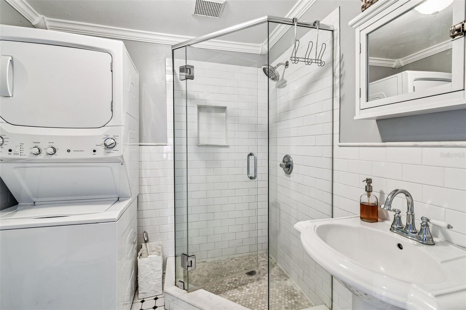 Image 29 of 45 For 906 Hamilton Avenue