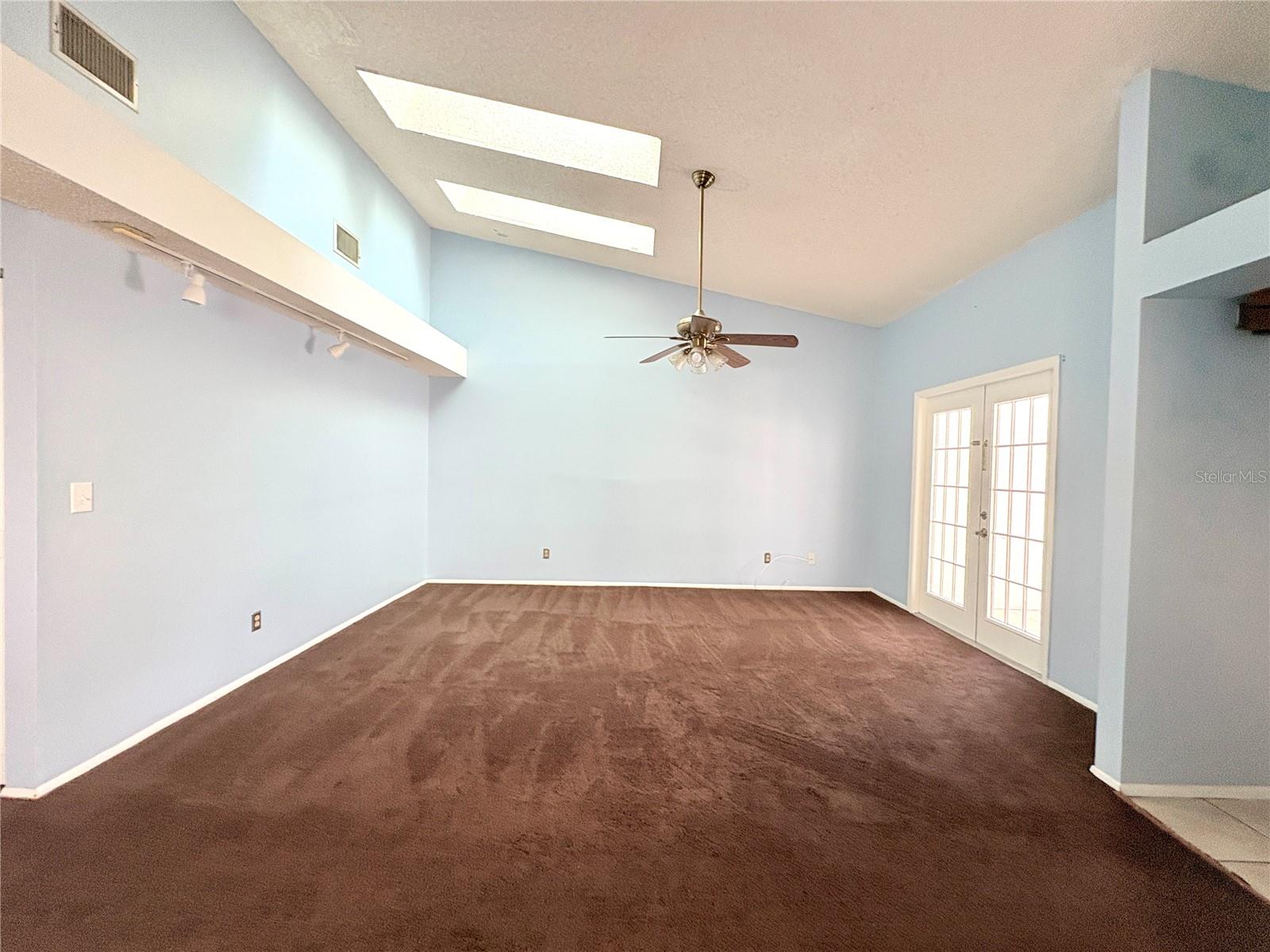 Image 5 of 11 For 3700 Cuernavaca Court