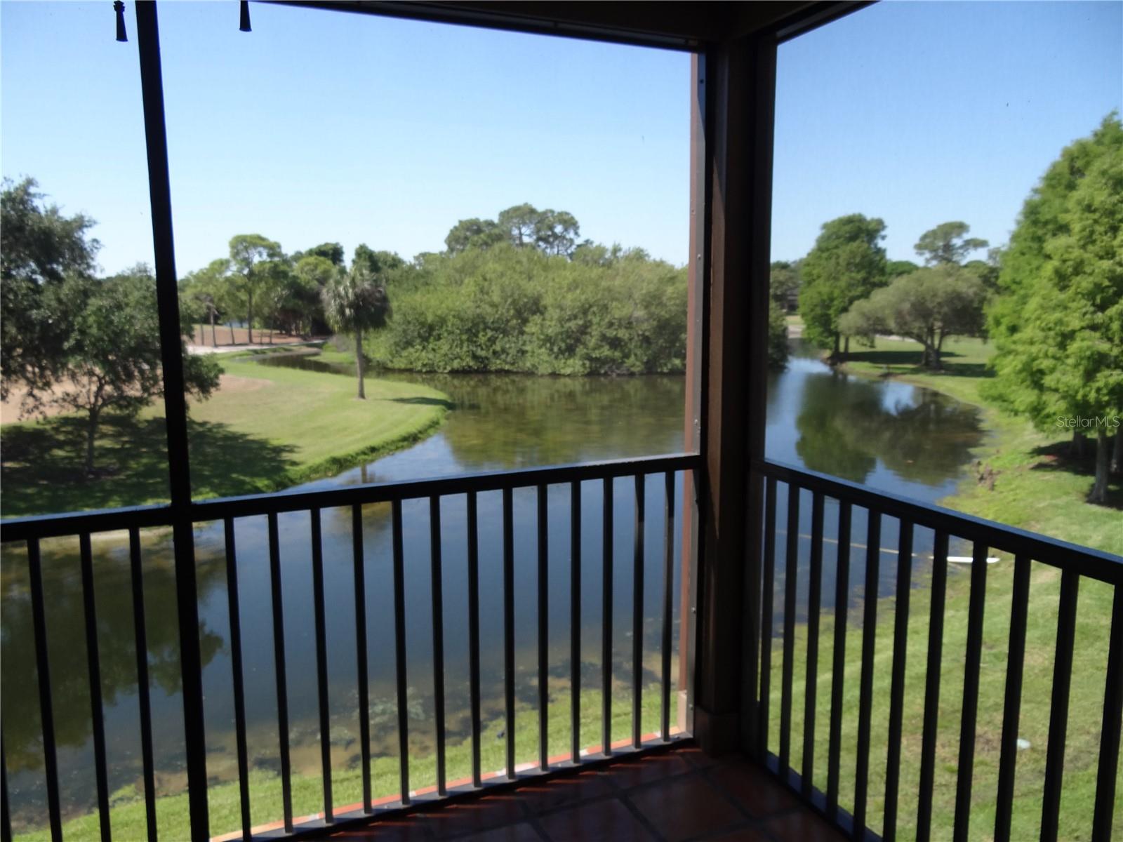 Image 11 of 33 For 2400 Feather Sound Drive 526