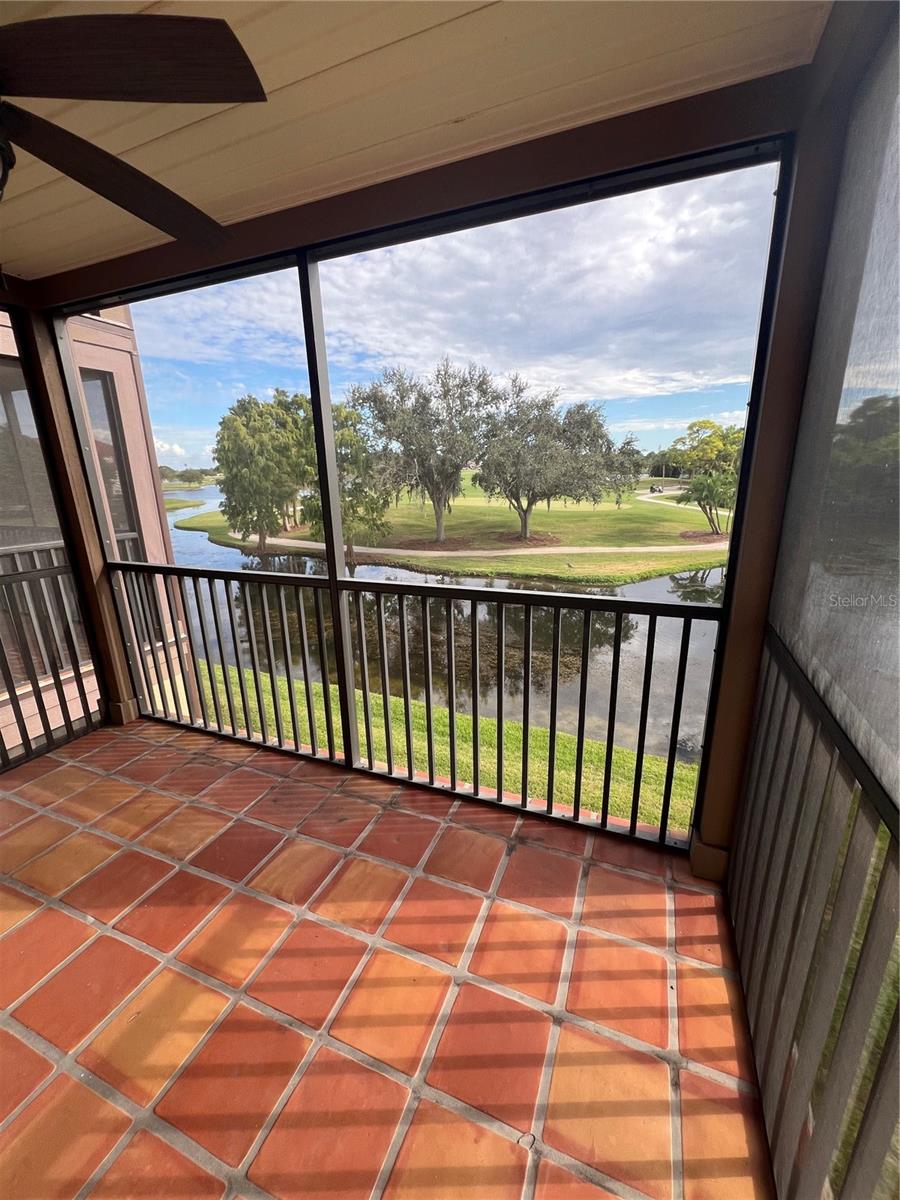 Image 12 of 33 For 2400 Feather Sound Drive 526