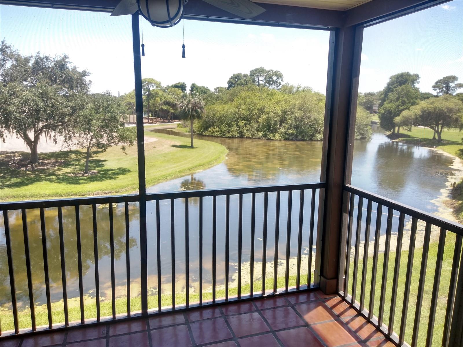 Image 13 of 33 For 2400 Feather Sound Drive 526