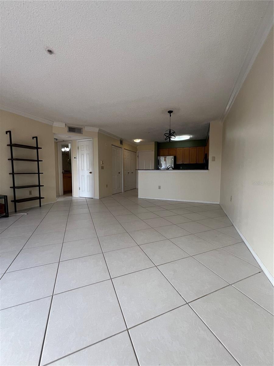 Image 24 of 33 For 2400 Feather Sound Drive 526